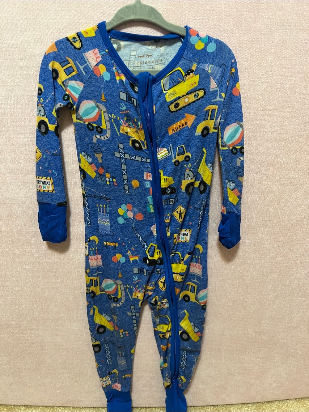 Little Sleepies Birthday Builders Zippy 12–18M Bamboo Construction Pajamas